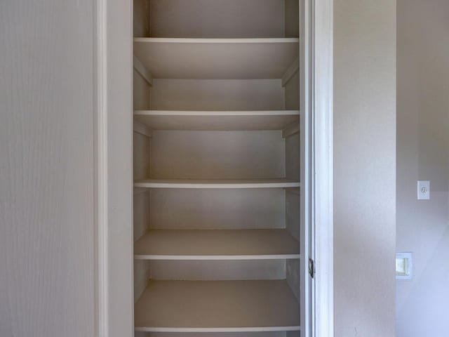 6709 Doyal Dr, Austin, TX 78747 - view of closet