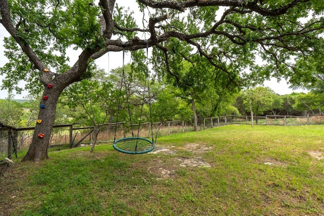 45 Saddle Rock Rdg, Wimberley, TX 78676 - view of yard featuring fence