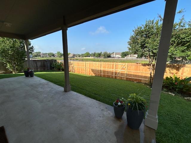 3818 Sky Ln, Round Rock, TX 78681 - view of patio / terrace