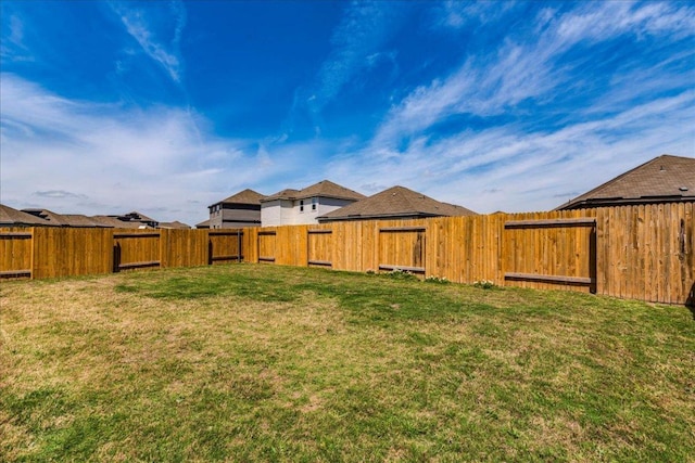 17216 Farmhouse Ln, Elgin, TX 78621 - view of yard