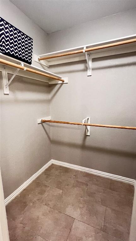 4807 Gerona Dr, Austin, TX 78759 - view of walk in closet