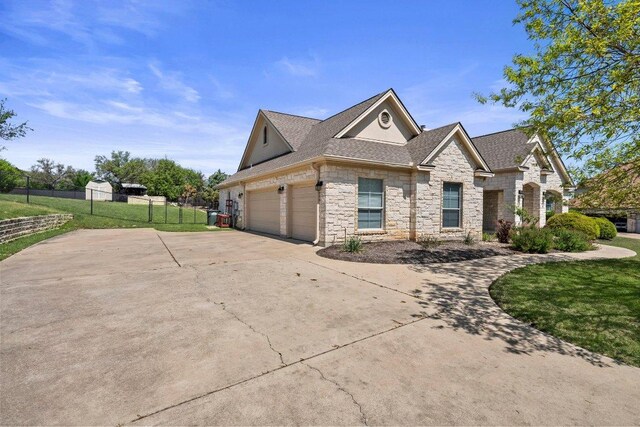 604 Lake Side Cv, Georgetown, TX 78628 - photo 32