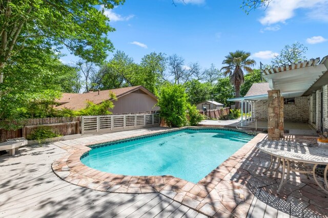 11525 Spring Hill Dr, Austin, TX 78753 - view of swimming pool featuring a fenced backyard and a patio area