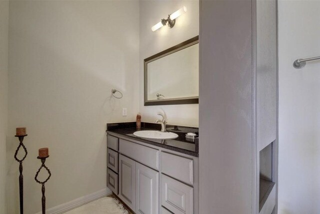 1621 Enfield Rd Unit B, Austin, TX 78703 - bathroom featuring vanity