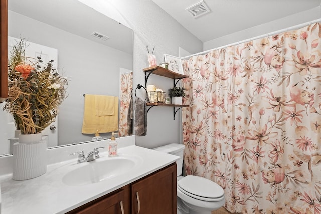19000 Obed River Dr, Pflugerville, TX 78660 - full bathroom with vanity and curtained shower