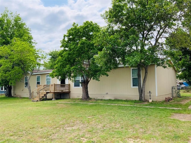 525 S Chambers St, Giddings, TX 78942 - photo 3