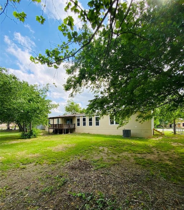 525 S Chambers St, Giddings, TX 78942 - photo 34