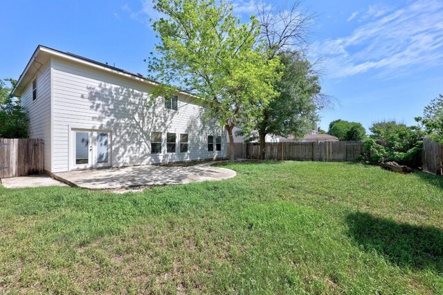1444 Newbury St, Georgetown, TX 78626 - view of yard with a patio area