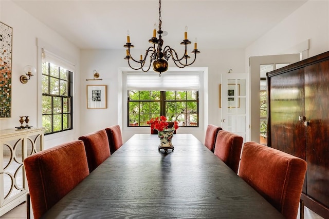 1004 Gaston Ave, Austin, TX 78703 - dining room featuring a chandelier