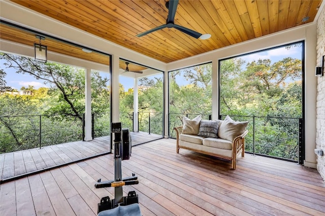 1004 Gaston Ave, Austin, TX 78703 - sunroom featuring ceiling fan and outdoor lounge area