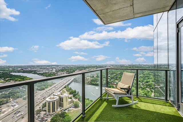 44 E Ave Unit 3906, Austin, TX 78701 - balcony featuring a water view