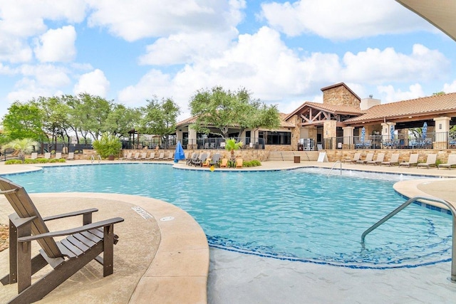 2601 Montebelluna Pl, Leander, TX 78641 - community pool with a patio area