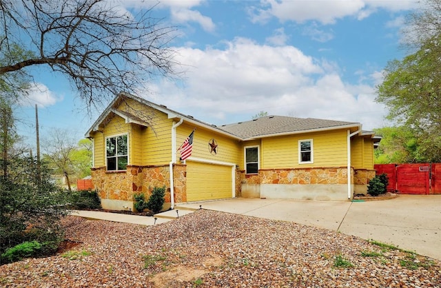 192 W Kaanapali Ln, Bastrop, TX 78602 - photo 2