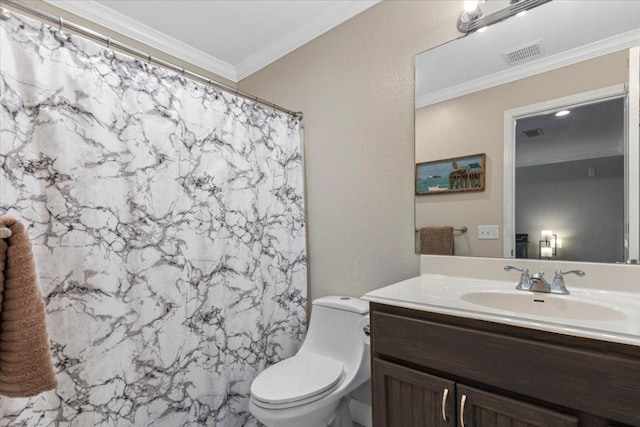 550 League Line Rd, Smithville, TX 78957 - full bath with vanity, toilet, ornamental molding, and curtained shower