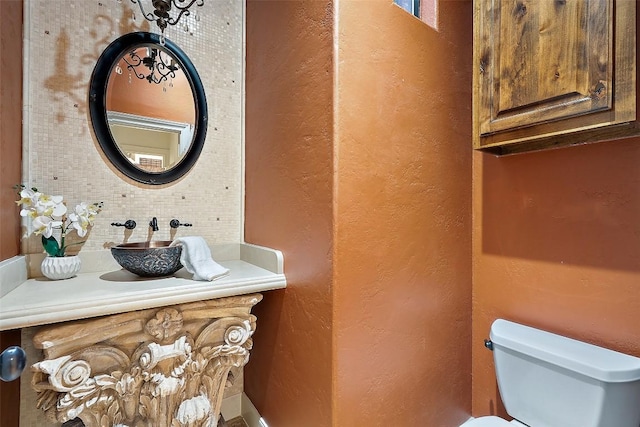 13606 Montview Dr, Austin, TX 78732 - bathroom with vanity and a textured wall