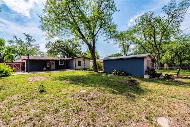 7802 Tisdale Dr, Austin, TX 78757 - view of yard featuring an outbuilding