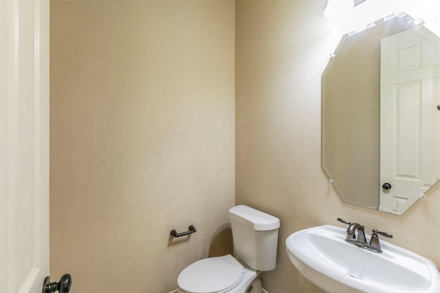 308 Angus Dr, Cedar Park, TX 78613 - bathroom featuring a sink and toilet
