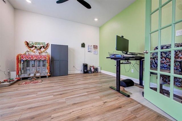 1117 Arbor Acres Loop, Leander, TX 78641 - workout room with wood finished floors, ceiling fan, recessed lighting, and baseboards