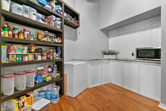 129 Valley Spur, Smithville, TX 78957 - view of pantry