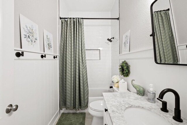 218 Sunrise Ridge Loop, Lakeway, TX 78738 - full bathroom with vanity and shower / bath combo
