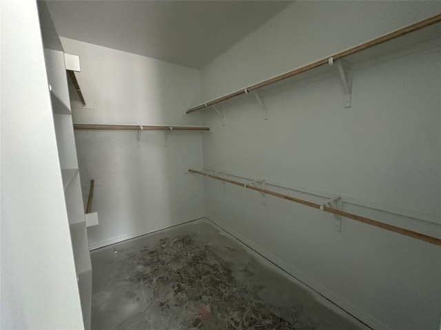 22120 Cross Timber Bnd, Lago Vista, TX 78645 - view of walk in closet