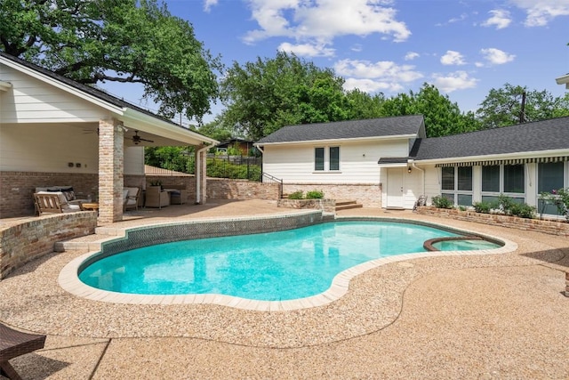 4602 Laurel Canyon Dr, Austin, TX 78731 - view of pool featuring a patio, a ceiling fan, and a pool with connected hot tub