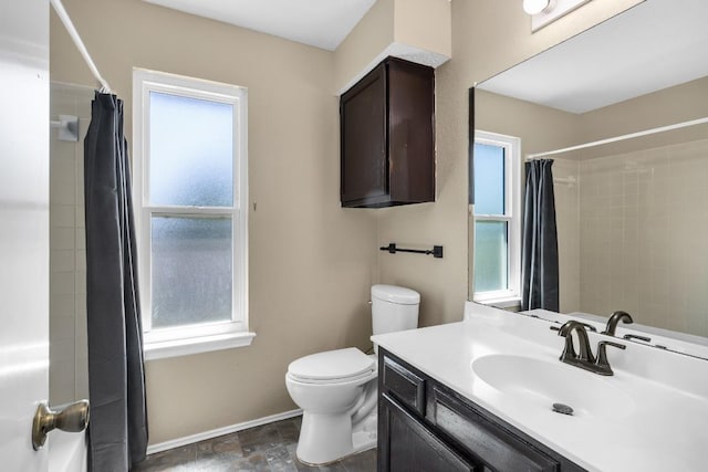 2814 Buckeye Trl, Cedar Park, TX 78613 - bathroom with toilet, vanity, baseboards, and a shower with shower curtain