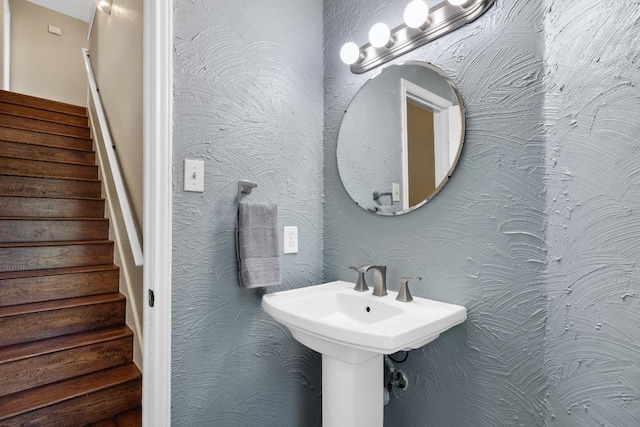2814 Buckeye Trl, Cedar Park, TX 78613 - view of bathroom