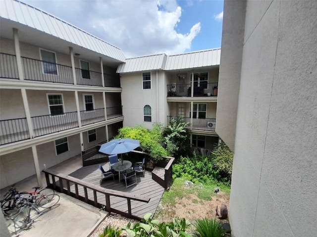 910 Duncan Ln Unit 27, Austin, TX 78705 - view of building exterior