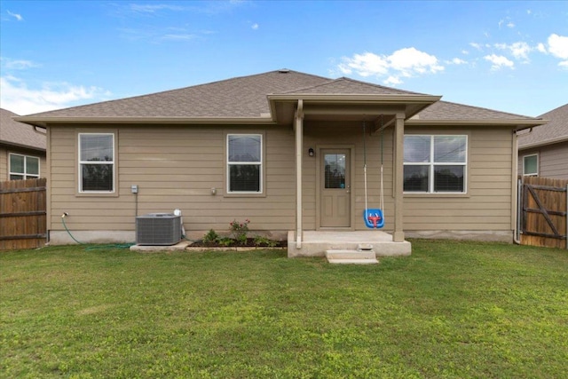 609 Bluffview Dr, Bastrop, TX 78602 - rear view of property
