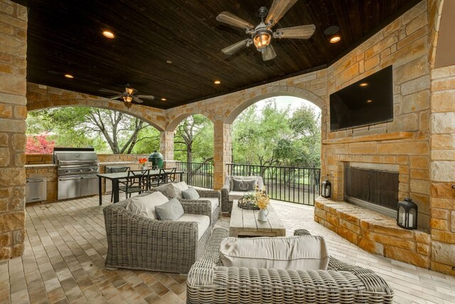 2104 University Club Dr, Austin, TX 78732 - photo 11
