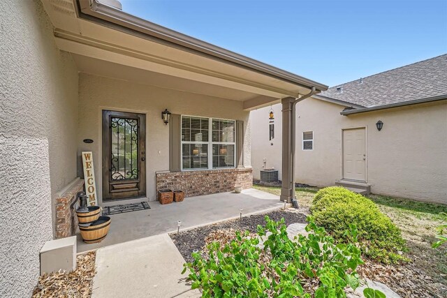114 Plover Pass, Georgetown, TX 78633 - photo 2
