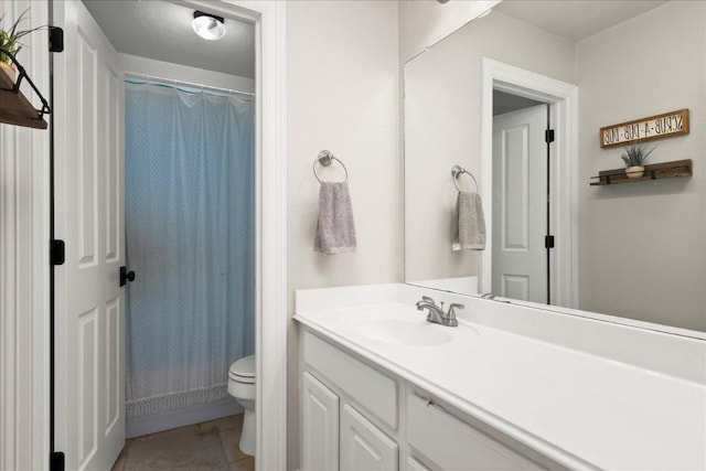 134 Brentwood Dr, Georgetown, TX 78628 - full bathroom featuring toilet, vanity, and a shower with shower curtain
