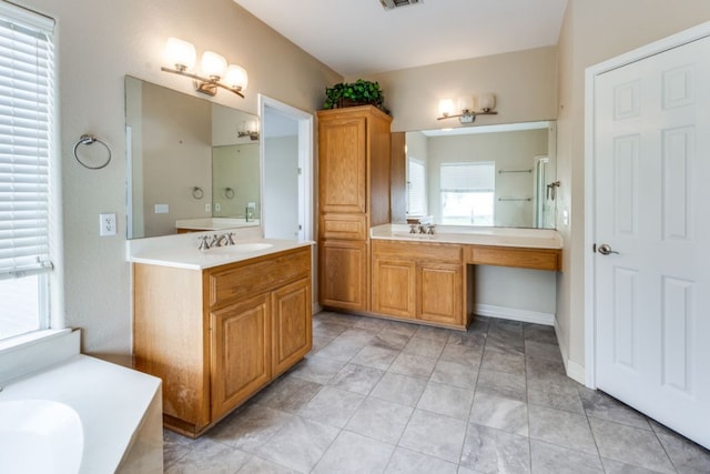 208 Saddletree Ln, Dripping Springs, TX 78620 - full bath featuring a bath and vanity