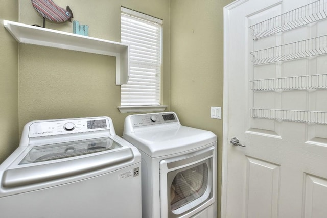 802 Apache Mountain Ln, Georgetown, TX 78633 - laundry room with washing machine and dryer