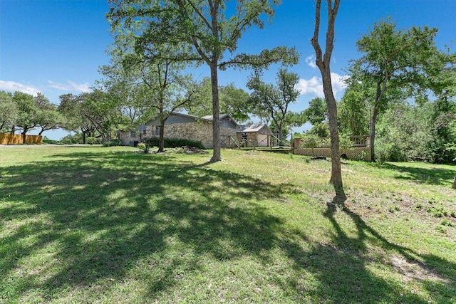 9401 Cedar Crest Dr, Austin, TX 78750 - view of yard