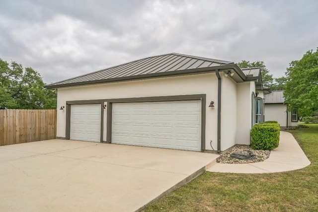 2701 Handler Holw, San Marcos, TX 78666 - garage featuring driveway