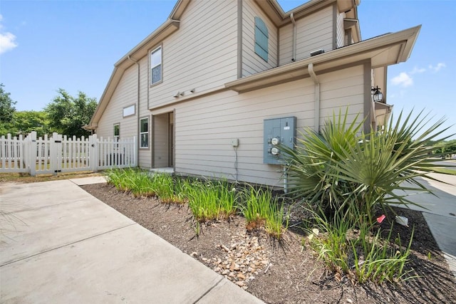 1701 Logan Dr Unit 15, Round Rock, TX 78664 - photo 3