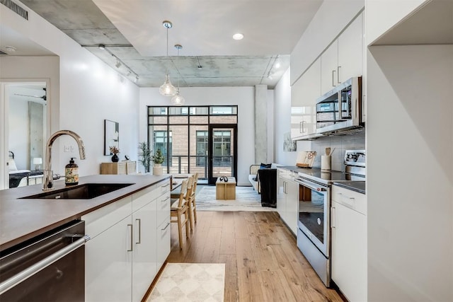 1501 E 4th St Unit 206, Austin, TX 78702 - photo 1