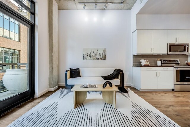 1501 E 4th St Unit 206, Austin, TX 78702 - photo 8