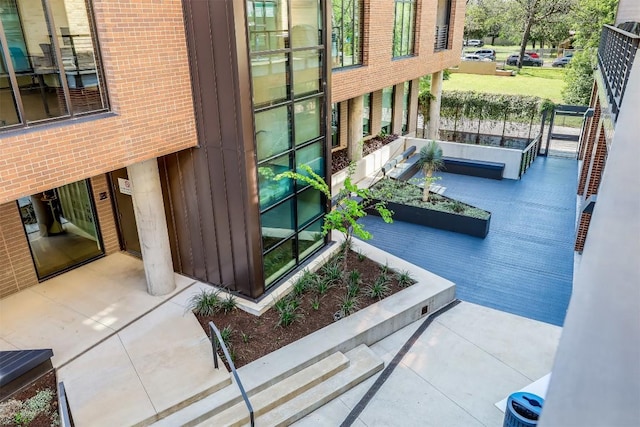 1501 E 4th St Unit 206, Austin, TX 78702 - view of balcony
