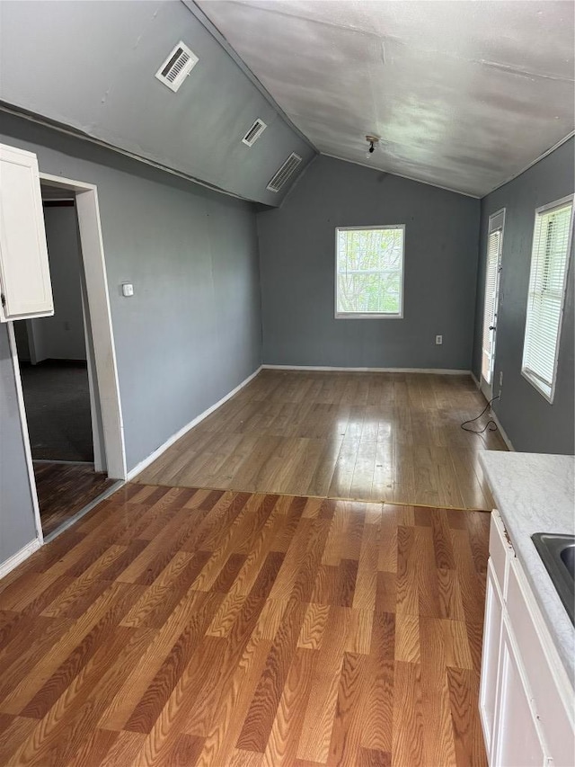 310 E Parsons St, Manor, TX 78653 - photo 5