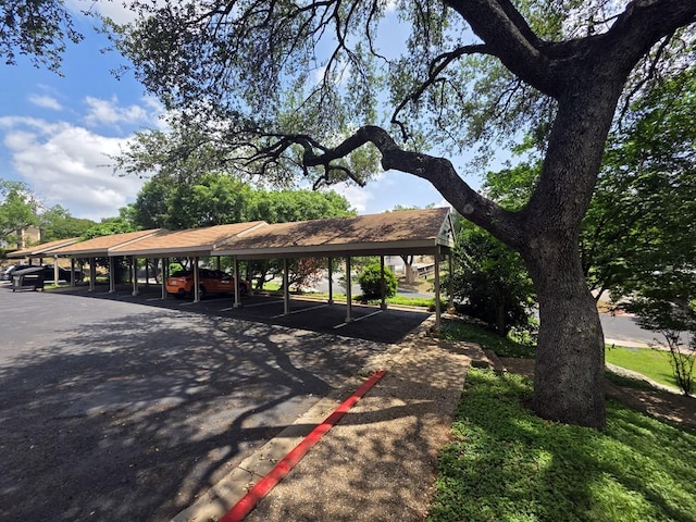 6600 Valleyside Rd Unit 24, Austin, TX 78731 - surrounding community with covered parking