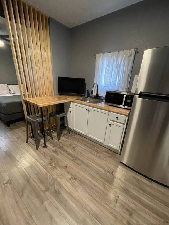 2404 Thornton Dr Rd, Austin, TX 78704 - photo 25