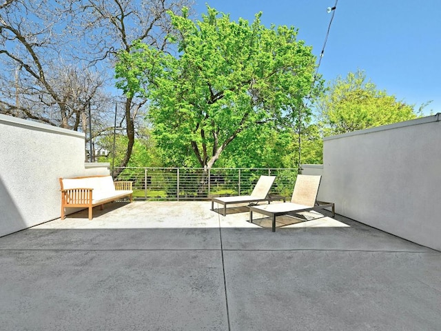 505 Tillery St Unit 6, Austin, TX 78702 - view of patio / terrace