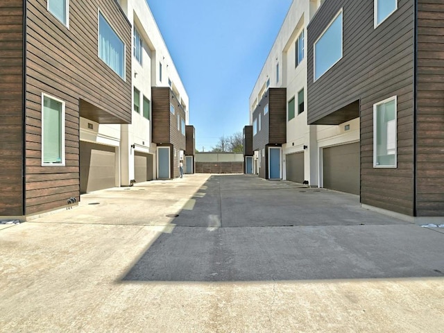 505 Tillery St Unit 6, Austin, TX 78702 - view of concrete driveway