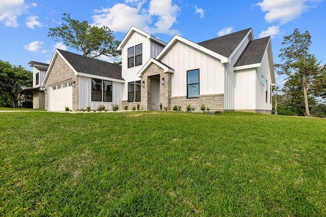 208 Ulupau Cir, Bastrop, TX 78602 - modern farmhouse with board and batten siding, a garage, a front lawn, and roof with shingles