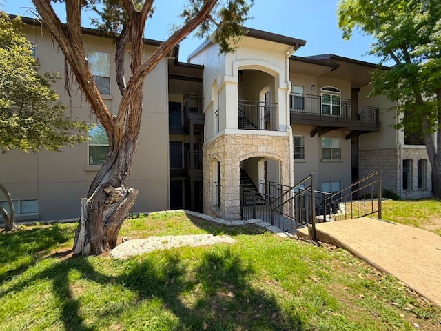 view of building exterior