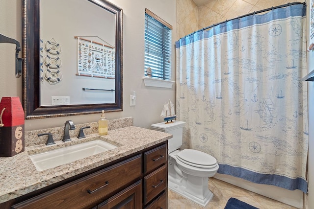 full bathroom featuring tile patterned flooring, toilet, a shower with curtain, and vanity