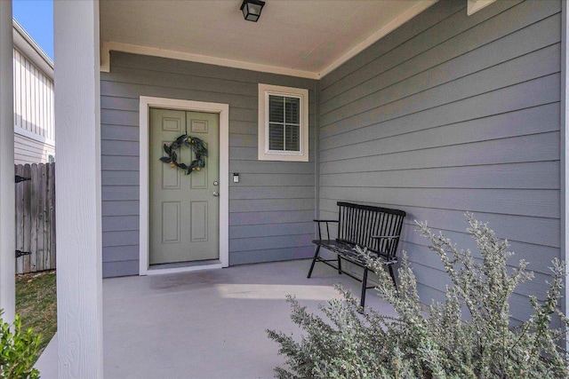 entrance to property with fence